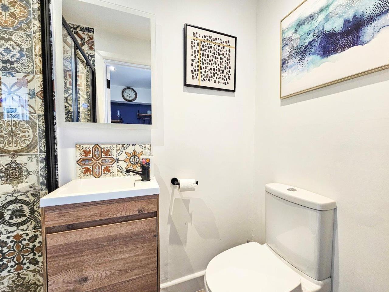 Cobblestone Studio By Fortuna Property เชลเทนแฮม ภายนอก รูปภาพ